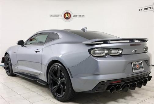 2021 Chevrolet Camaro RWD Coupe LT1