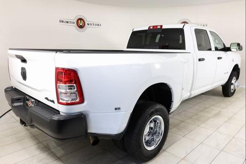 2022 RAM 3500 Tradesman Crew Cab 4x4 8' Box