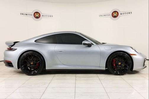 2020 Porsche 911 Carrera 4S