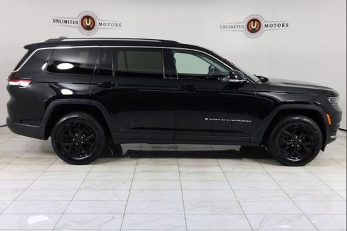Diamond Black Crystal Pearlcoat 2022 Jeep Grand Cherokee L Limited
