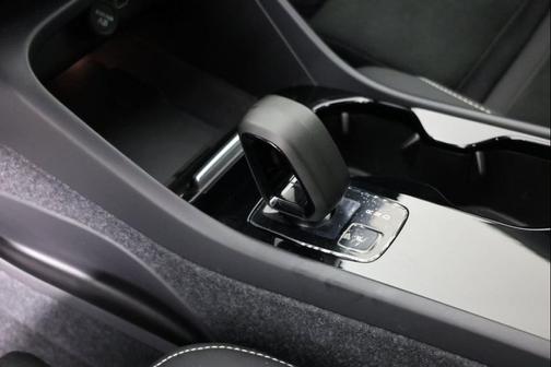 2024 Volvo C40 Recharge Pure Electric Ultimate