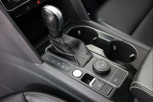 2022 Volkswagen Atlas 3.6L SE w/Technology