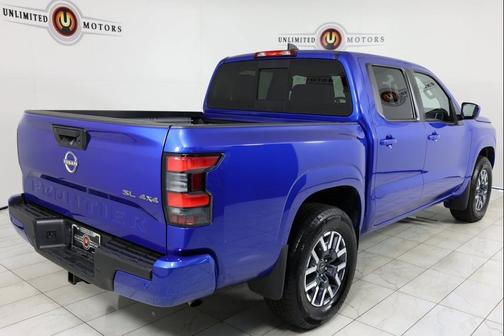 2024 Nissan Frontier SL