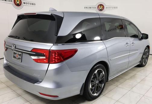 Lunar Silver Metallic 2023 Honda Odyssey Elite