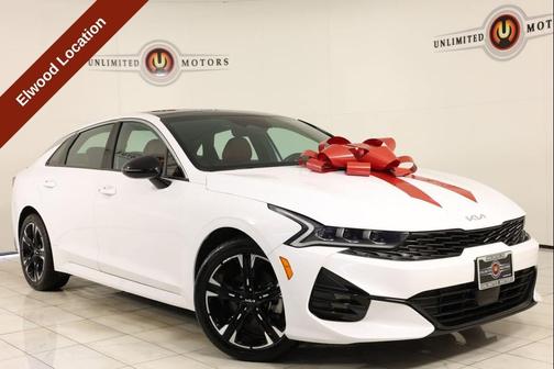 Glacial White Pearl 2022 Kia K5 GT-Line