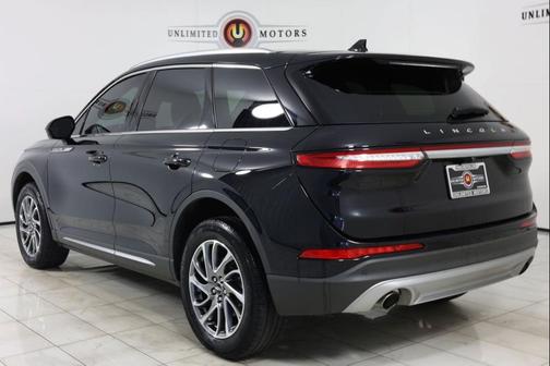 Infinite Black Metallic Clearcoat 2022 Lincoln Corsair Standard