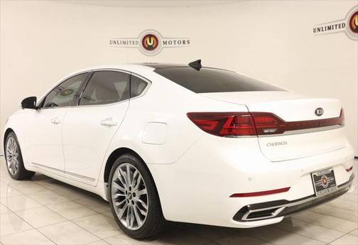 2020 Kia Cadenza Limited