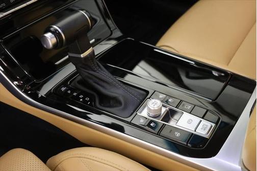 2020 Kia Cadenza Limited