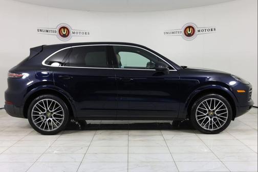 Moonlight Blue Metallic 2021 Porsche Cayenne Cayenne
