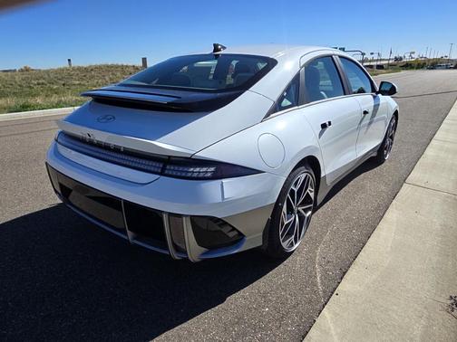 2025 Hyundai IONIQ 6 SEL