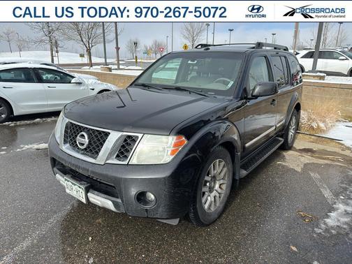 2010 Nissan Pathfinder LE