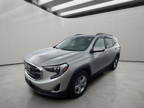 Quicksilver Metallic 2021 GMC Terrain SLE
