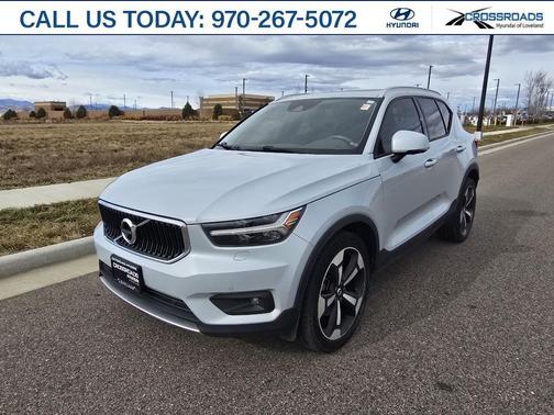 2020 Volvo XC40 T5 Momentum
