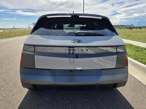 2025 Hyundai IONIQ 5 XRT