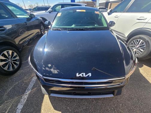 Aurora Black Pearl 2025 Kia K4 EX