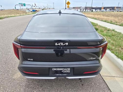 Aurora Black Pearl 2025 Kia K4 EX