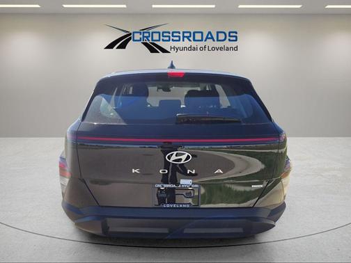 Abyss Black Pearl 2026 Hyundai KONA SE
