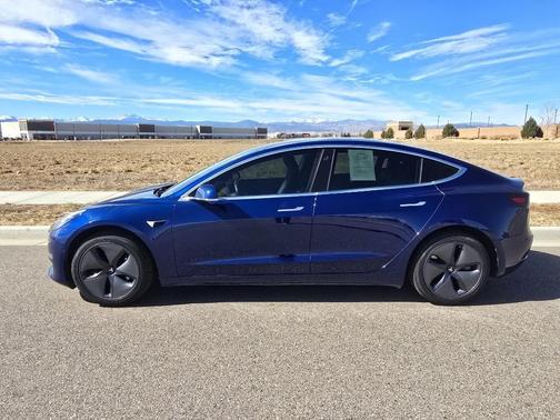 2019 Tesla Model 3 Mid Range