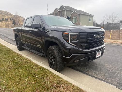 2025 GMC Sierra 1500 Elevation