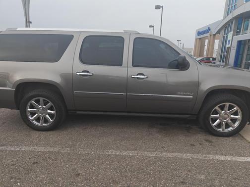 2011 GMC Yukon XL Denali