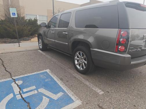 2011 GMC Yukon XL Denali