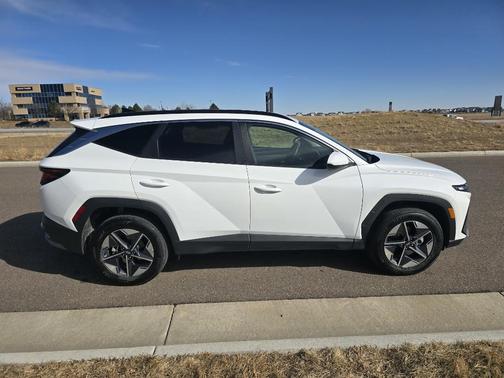 2025 Hyundai TUCSON SEL