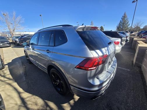 2023 Volkswagen Tiguan 2.0T SE R-Line Black 4MOTION