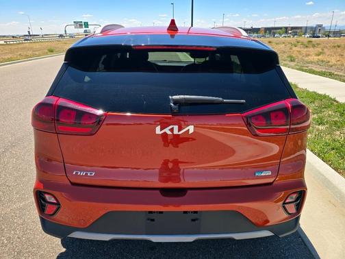 Solar Orange 2022 Kia Niro LXS