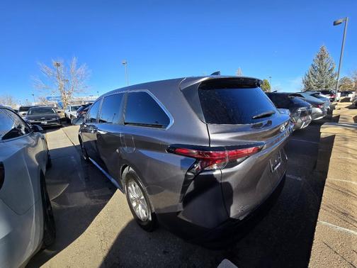 2022 Toyota Sienna XLE