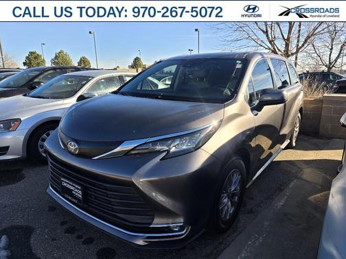 2022 Toyota Sienna XLE