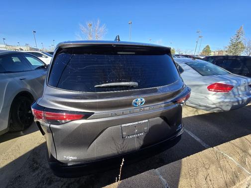 2022 Toyota Sienna XLE