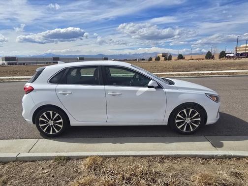 2018 Hyundai Elantra GT Base