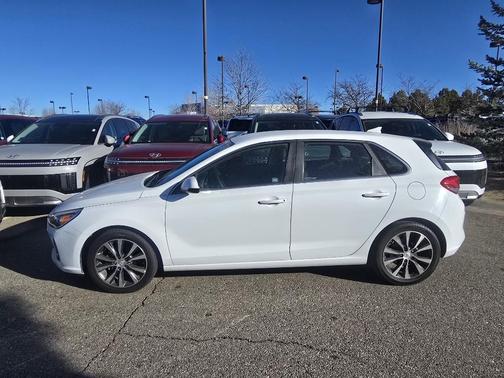 2018 Hyundai Elantra GT Base