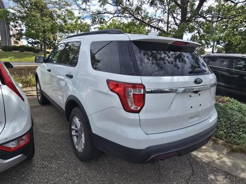 Ruby Red Metallic Tinted Clearcoat 2017 Ford Explorer Base