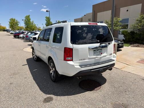 White Diamond Pearl 2012 Honda Pilot Touring
