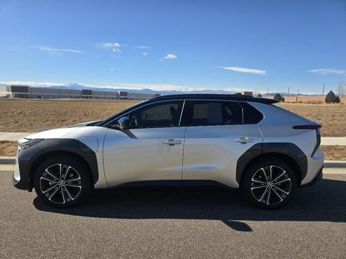 2023 Toyota bZ4X Limited