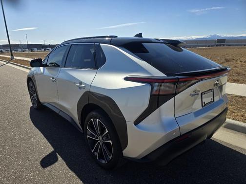 2023 Toyota bZ4X Limited