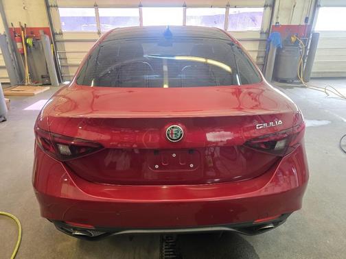 2017 Alfa Romeo Giulia Ti