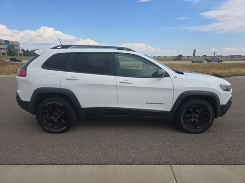 2019 Jeep Cherokee Trailhawk