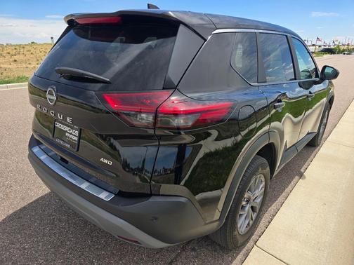 Super Black 2023 Nissan Rogue S