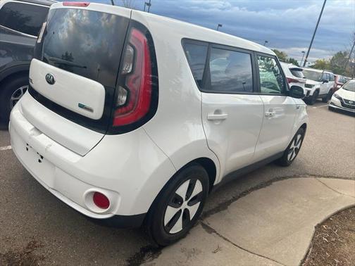 2016 Kia Soul EV +