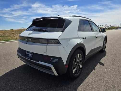 2025 Hyundai IONIQ 5 SEL