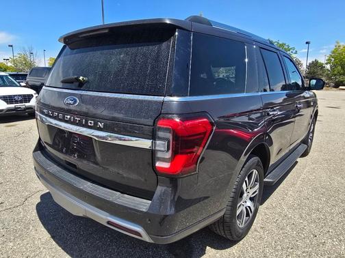 DARK MATTER PC 2024 Ford Expedition Limited