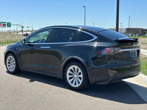 2020 Tesla Model X Long Range Plus Dual Motor All-Wheel Drive
