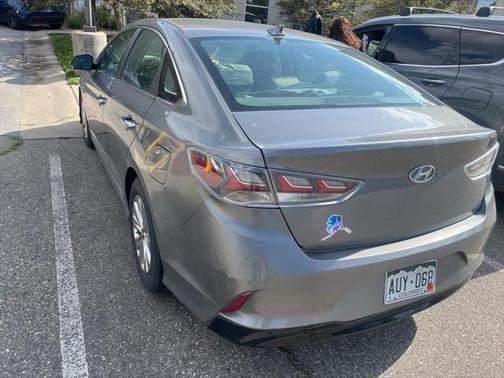 2018 Hyundai SONATA Hybrid SE