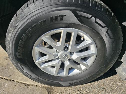 2017 Nissan Frontier SV