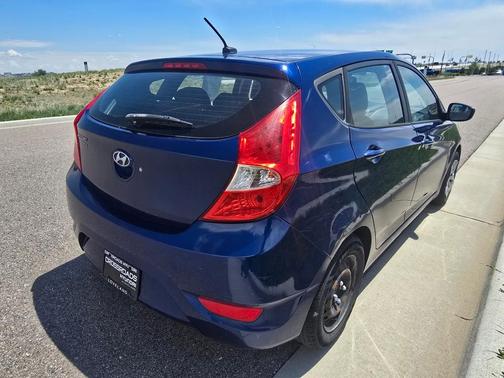 Pacific Blue Pearl 2017 Hyundai Accent SE