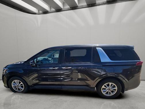 Pantera Metal 2022 Kia Carnival LX