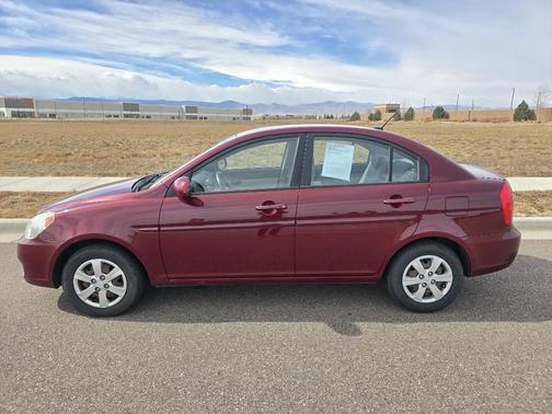 2010 Hyundai Accent GLS