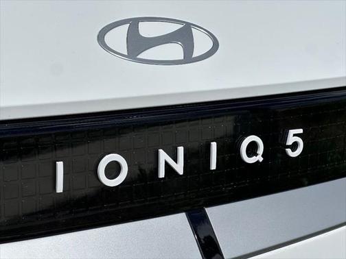 2025 Hyundai IONIQ 5 Limited